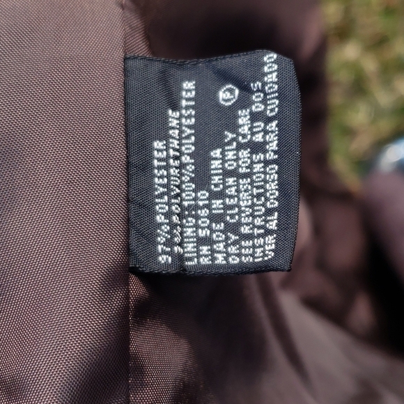 Vintage Le Suit petite women's size  10P 2 piece brown suit - Picture 4 of 8